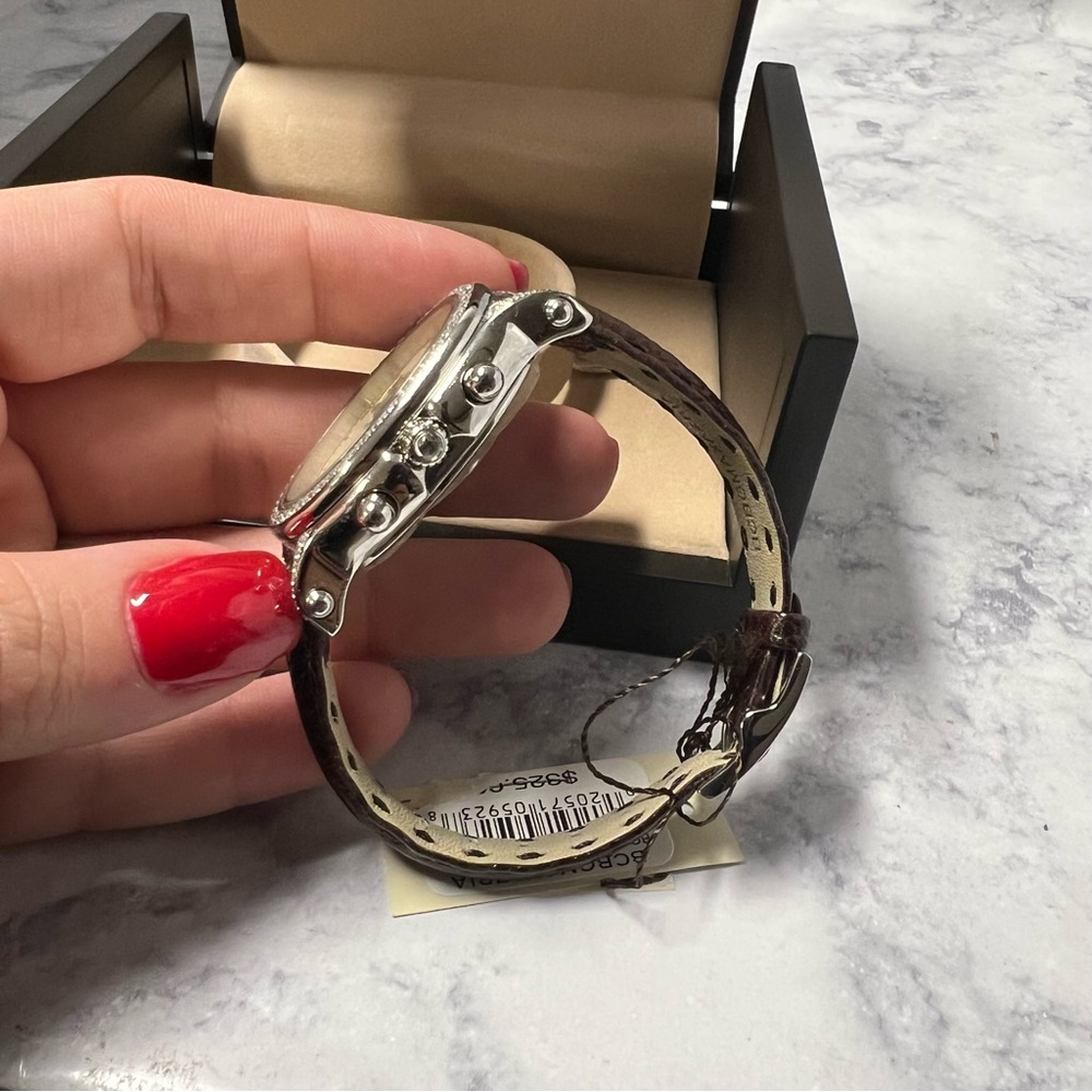 BCBG Watch - Picture 3 of 4